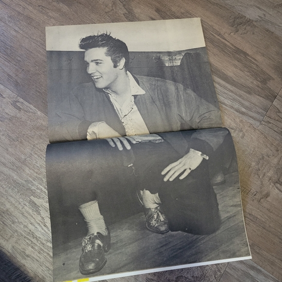 Elvis Presley Vintage 1960 Yearbook Magazine. GUC - Picture 9 of 9